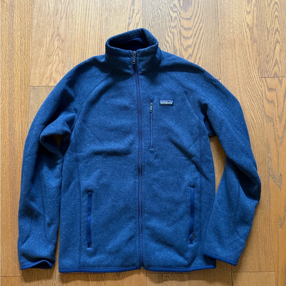 Men’s Patagonia sweater size M
